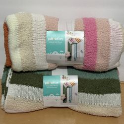 STRIPED  KNIT 🧶 THROW   ⬇️⬇️