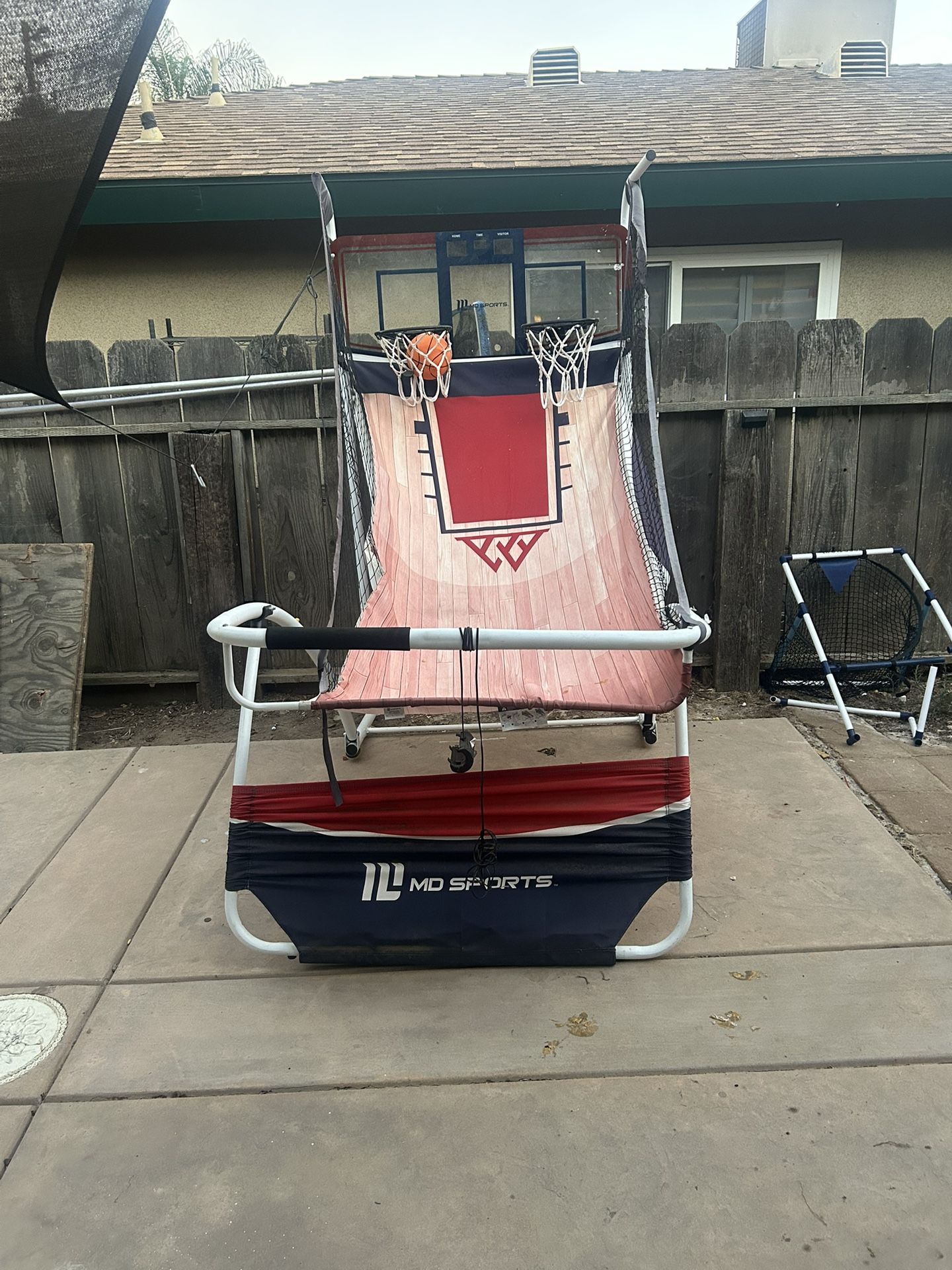 Basket Ball Hoop Play For Kids 50 Bucks