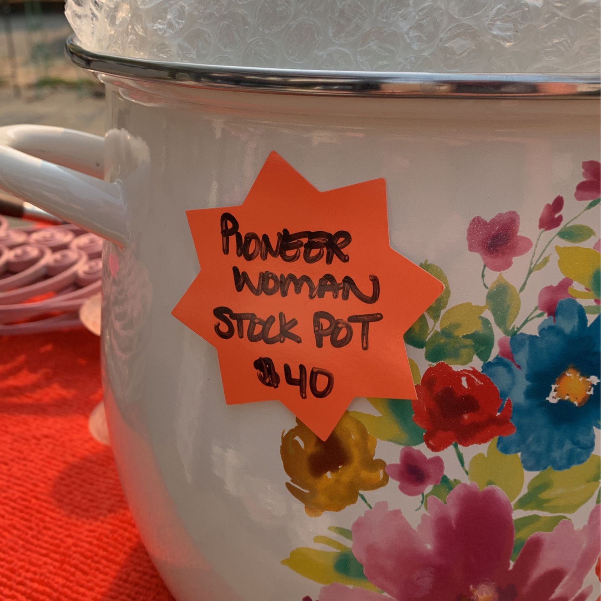The Pioneer Woman Timeless 12-Quart Enamel on Steel Stock Pot, Turquoise  for Sale in Kenner, LA - OfferUp