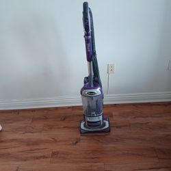 Shark Navigator Powerd Lift-Away