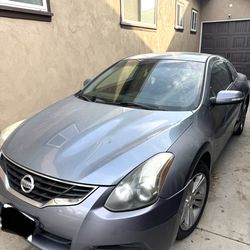 2011 Nissan