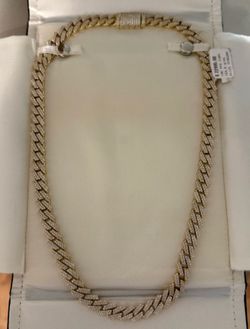 Miami Cuban link chain iced out