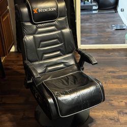X Rocker Gaming Chair With Speakers