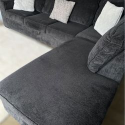 Ashley Furniture Sectional Sofa Couch (FREE CURBSIDE DELIVERY)