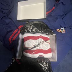 cherry 11s size 9 
