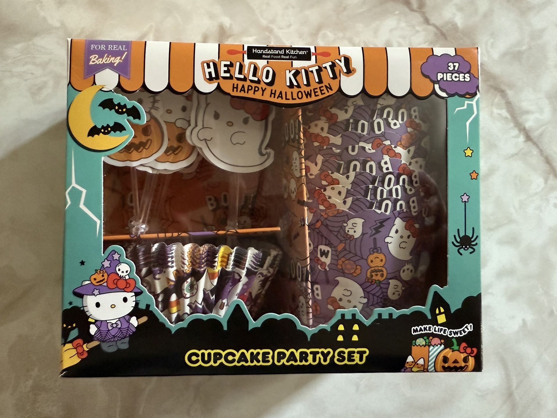 Sanrio Hello Kitty Halloween 37 piece cupcake party set
