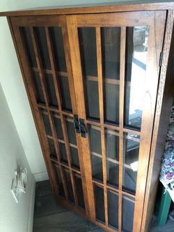 Storage cabinet