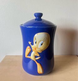 2001 Looney Tunes Tweety Bird Ceramic Cookie Jar