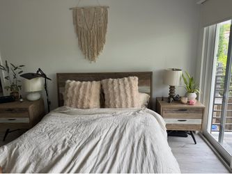 Queen Bedroom Set