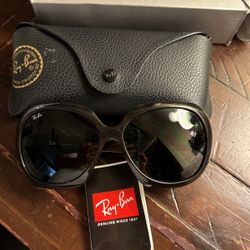 Ray -Ban SUNGLASSES!!😎 Brand New