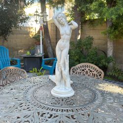 Born Of Venus Statue 
