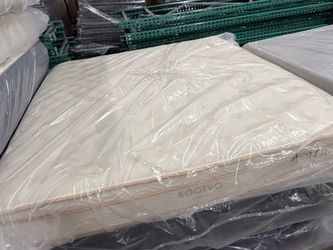 Sale! King Mattress Saatva Classic