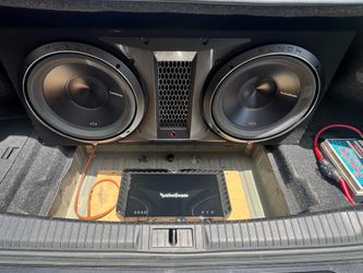 Speakers,amp and battery.