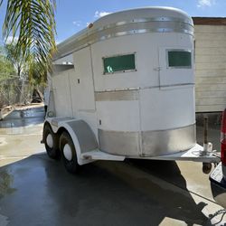 Horse Trailer 