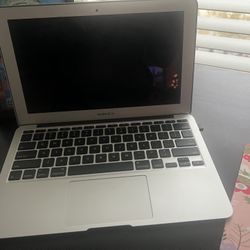 2011 MacBook Air 11 Inch