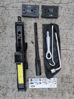 2006-2013 Land Rover LR4 Discovery Emergency Spare Tire Jack Tool Kit Set OEM