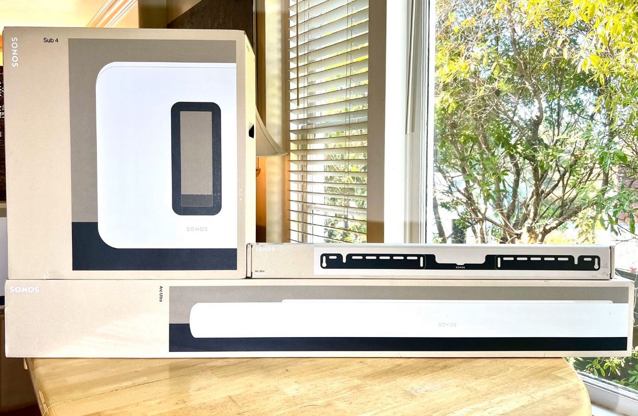 $50 Sonos Arc Ultra Wall mount With The Purchase Of Sonos Arc Ultra White(Brand New) And Sonos Sub 4 White (Brand New Sealed) Warranty Is Included