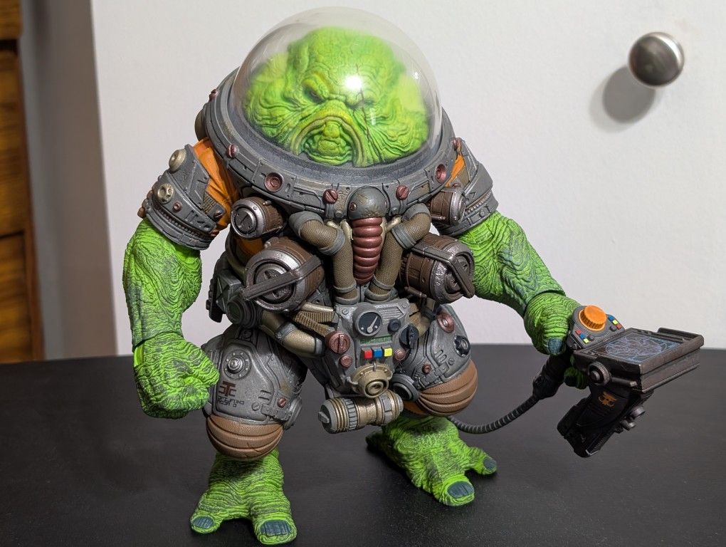 Four Horsemen Cosmic Legions Highwarden Slogg Alien Action Figure - Complete