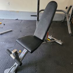 Hoist Adjustable Weight Bench for $250 Firm (Walnut 91789)