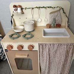 Play Kitchen