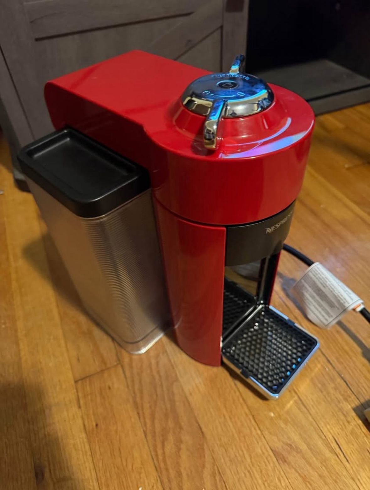 Nespresso Coffee and Expresso Machine