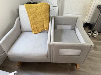 Rocker Chair/couch With Bassinet Attached