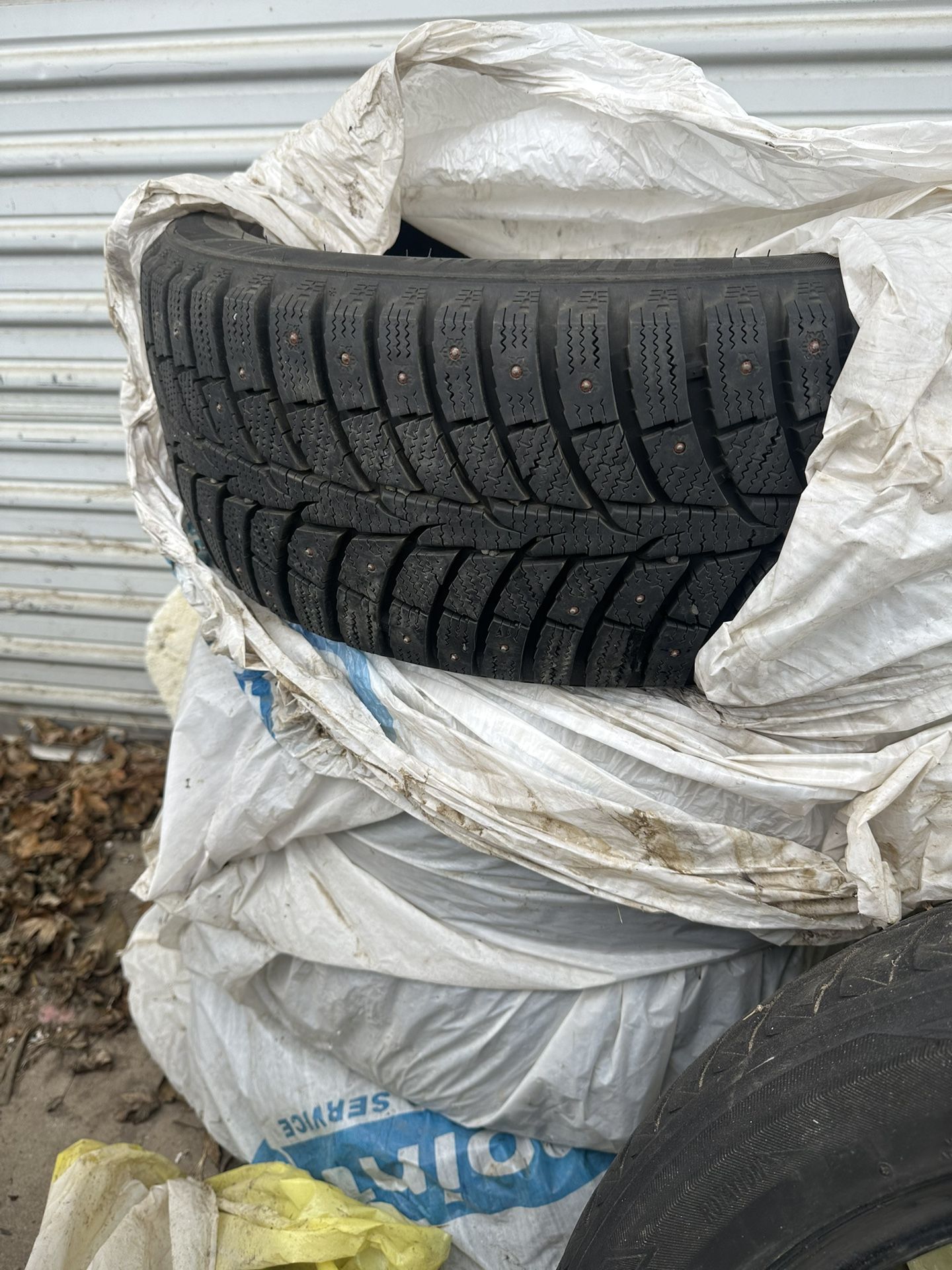17 Inch Studded Tires
