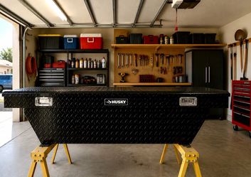 Husky - Truck Tool Box (646274)