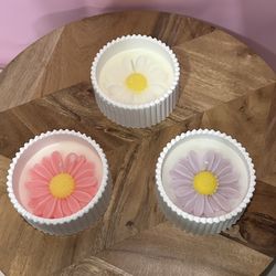 Daisy Scented Candle 