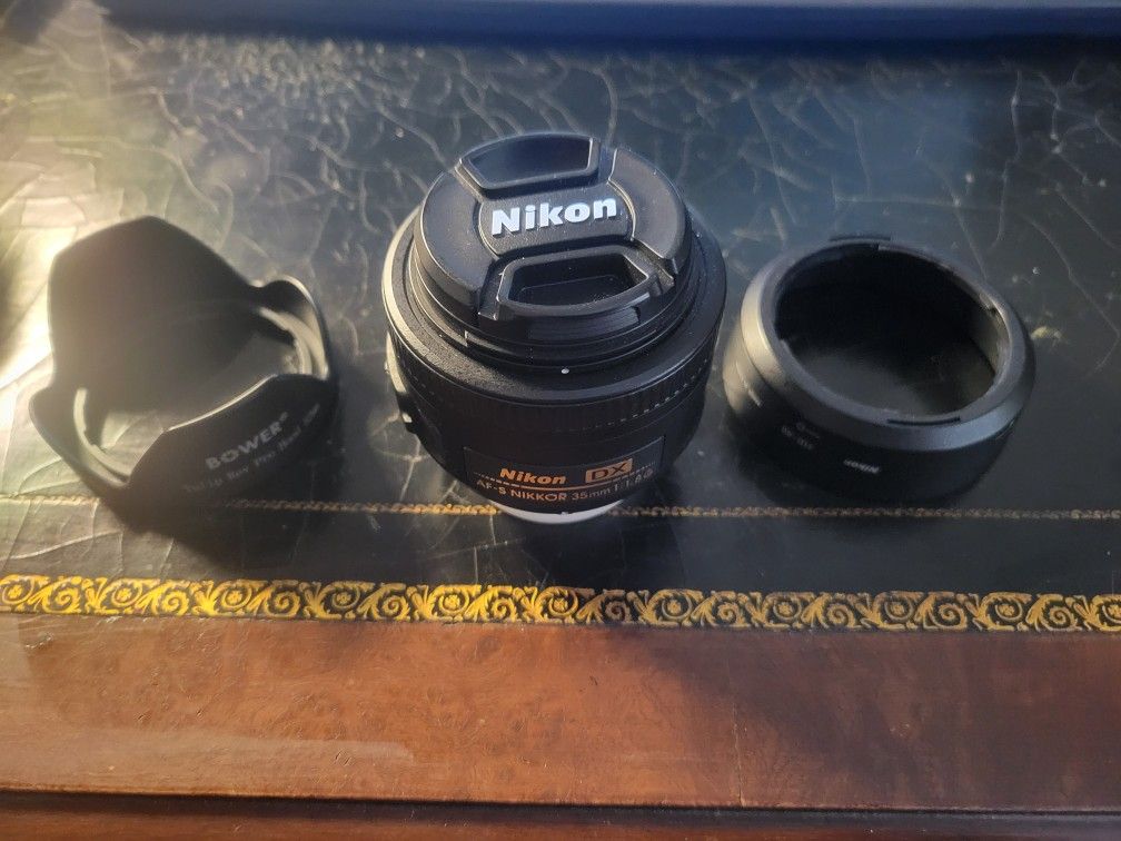 Nikkon DX AF-S Nikkor 35mm 1:1.8G Lense