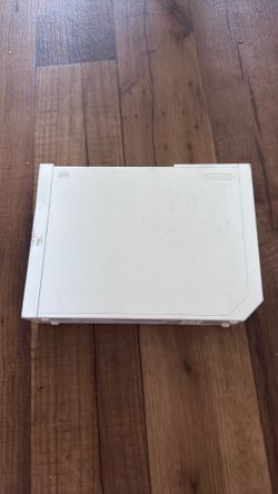 Nintendo Wii console in white *unit ONLY* *no cables included*
