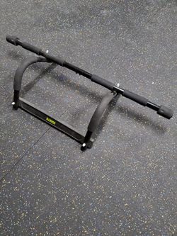 Pull Up Bar