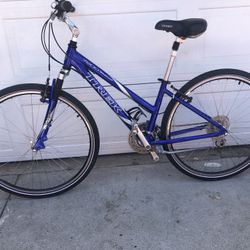 Trek Multitrack 7200 Bicycle 