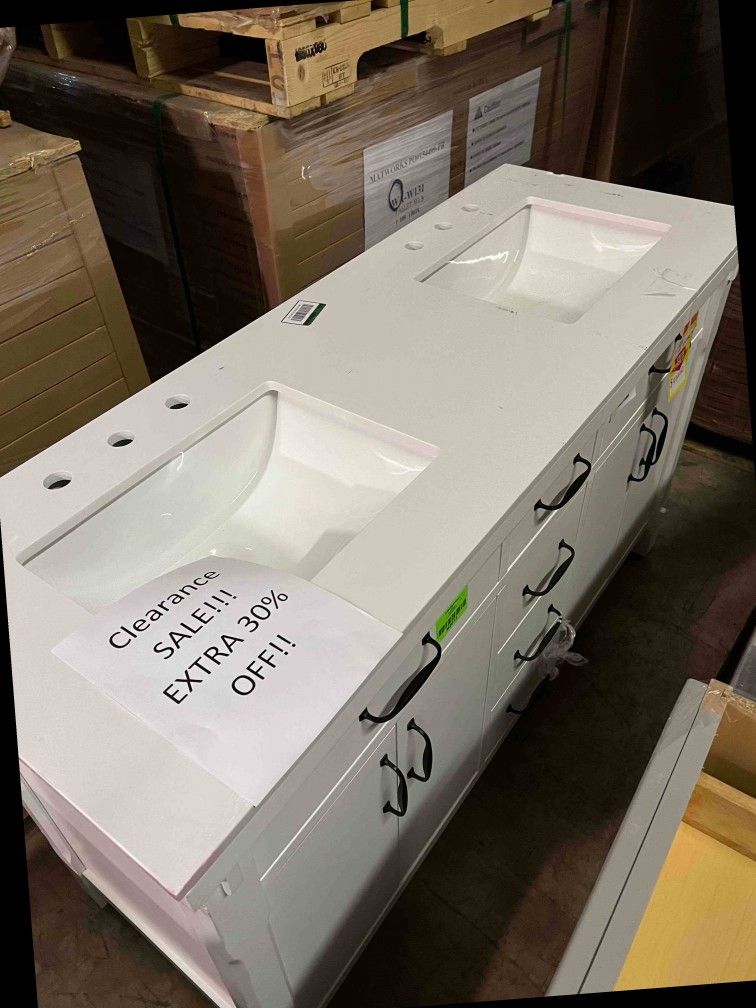 HOME DECORATORS 60W Bellington 60 in. W Bath Vanity V5J