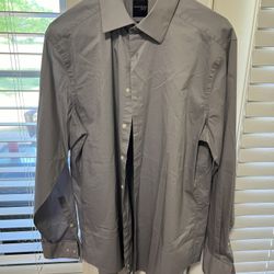 2 Men’s Dress Shirts.  Size Large, Madison Slimfit 