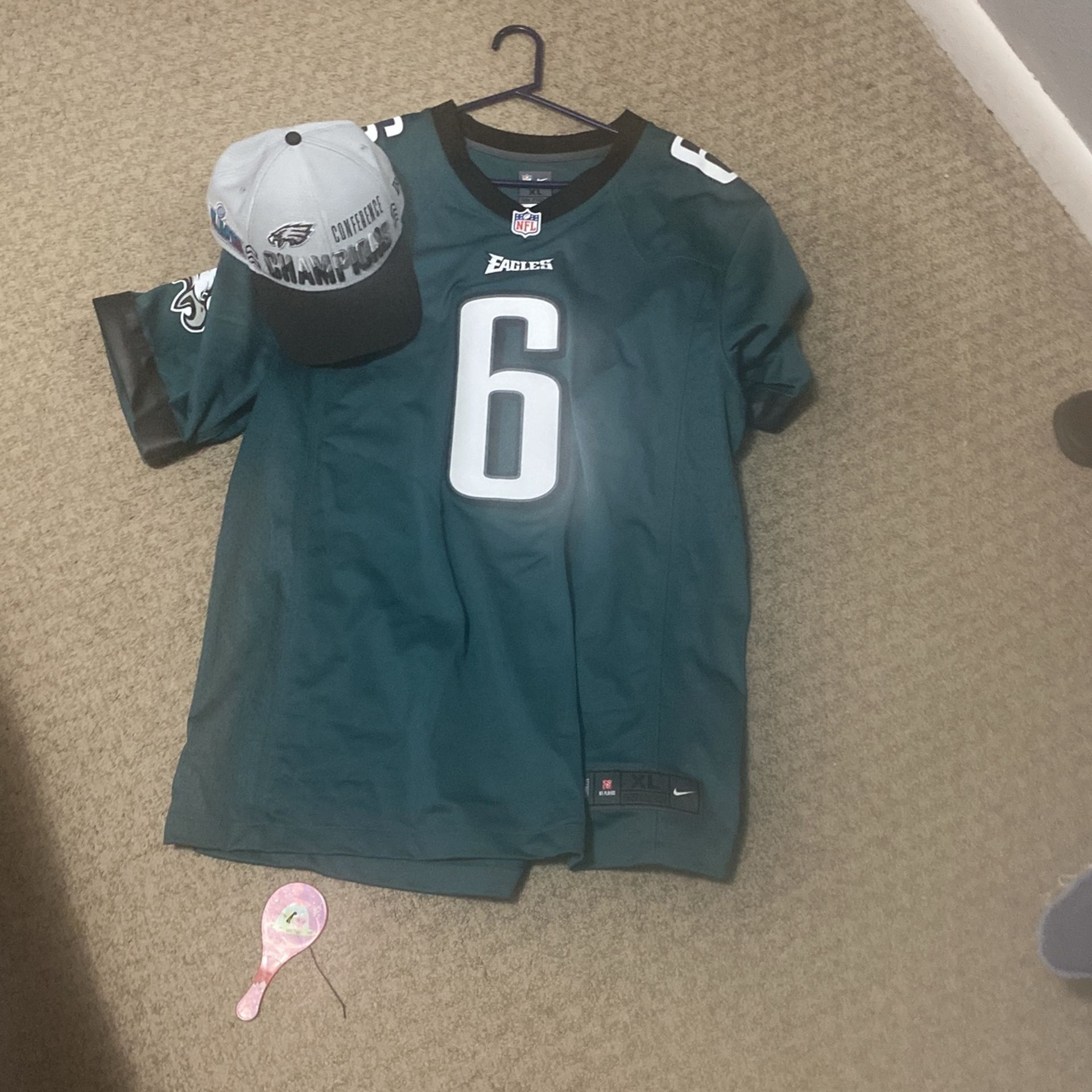 Eagles Jersey And Hat 