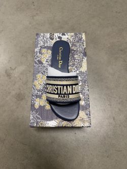 Women’s designer slides