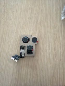 Apple iPhone 16 Pro / 16 Pro Max front and rear OEM camera