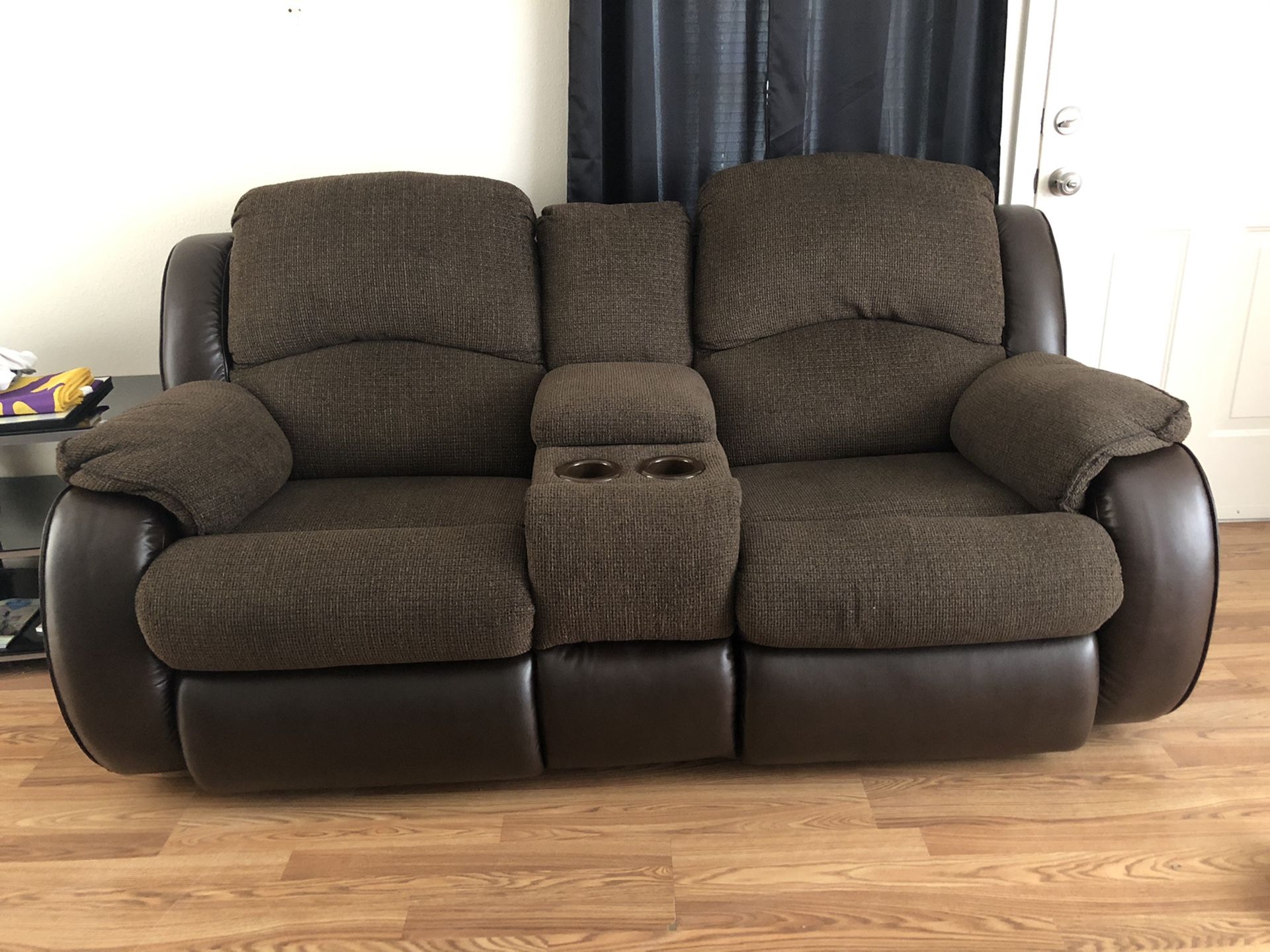 Wood Haven 2-Piece Memphis Reclining - Make an offer!