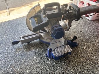 Kobalt 10in Compound Miter Saw