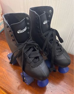 Men’s size 5, women’s 6.5/7 Chicago skates