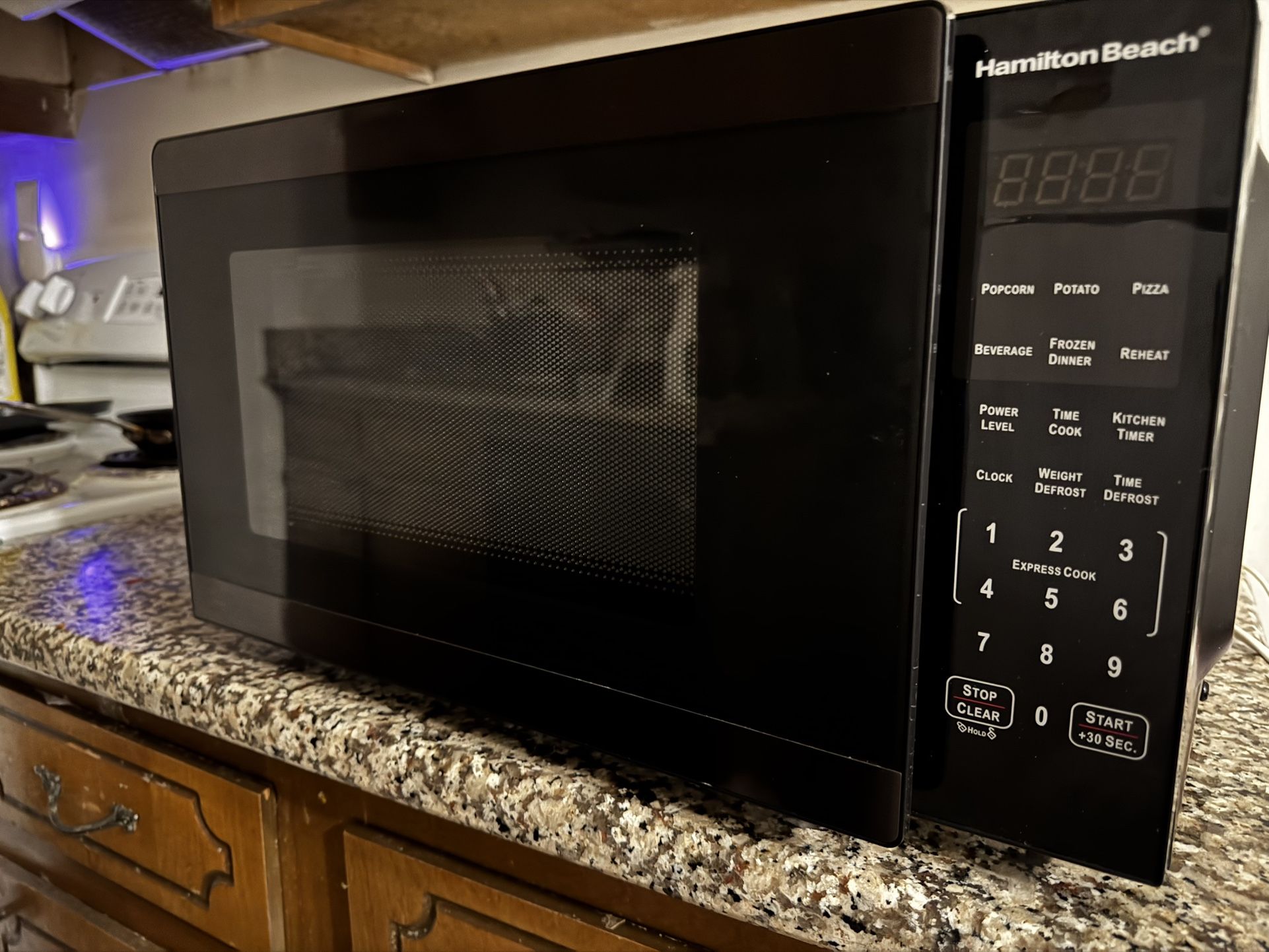 Hamilton Beach  Countertop Microwave Oven
