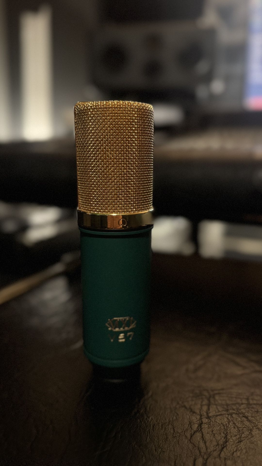 MXL V67