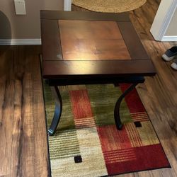 22x22”, 24”tall end table, FREE!