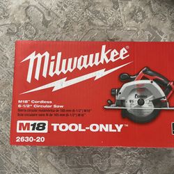 Milwaukee M18 Circular Saw Tool 