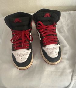 Nike Air Jordan 1 High Top Sneakers