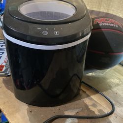 Ice Maker 