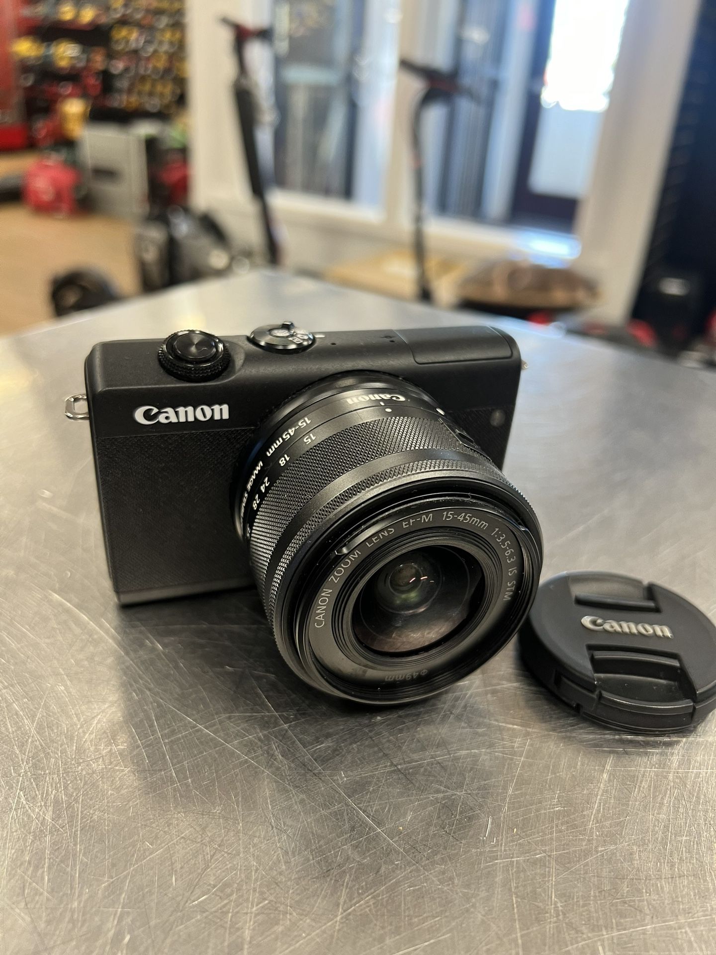 Canon Eos M200 Camera 176140