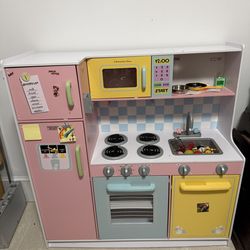 Kids play kitchen