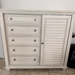 6-Piece Bedroom Set King Size